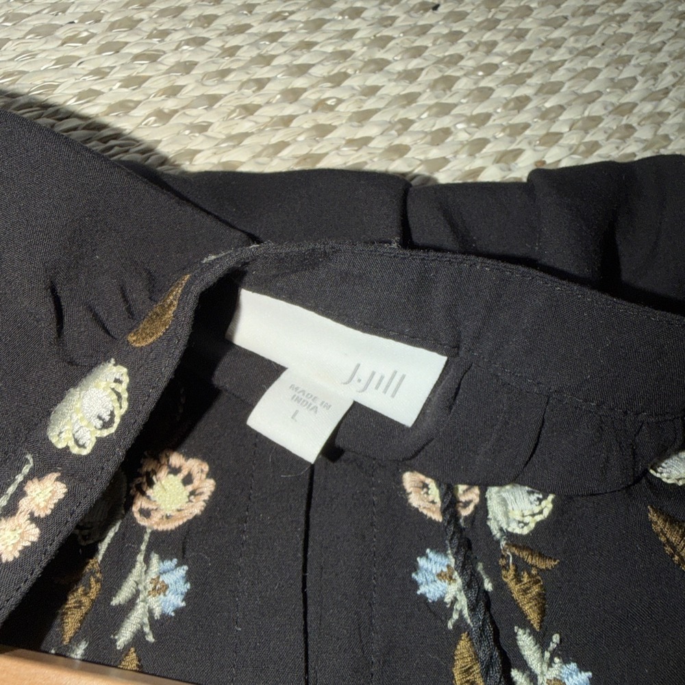 J Jill Black Floral Embroidered Boho Top: Flowy Country Cottage Cottagecore L - Picture 9 of 9